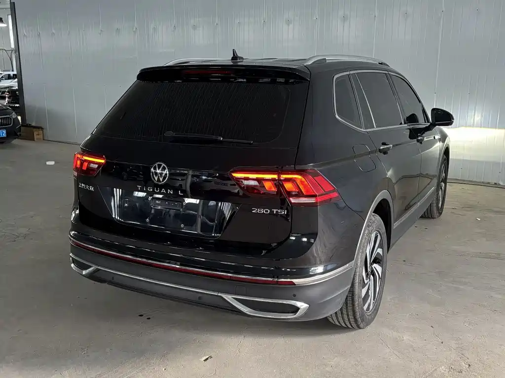 Volkswagen Tiguan L — миниатюра 6