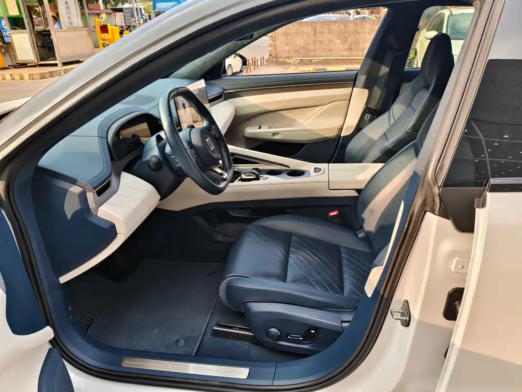 ZEEKR EXTREME KRYPTON 001