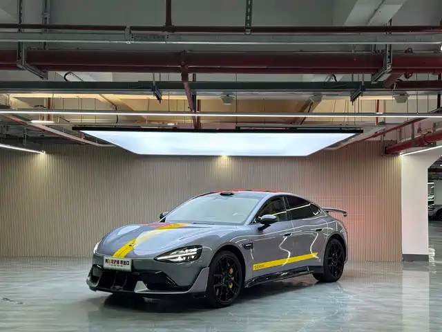 XIAOMI CAR XIAOMI SU7 ULTRA 2025