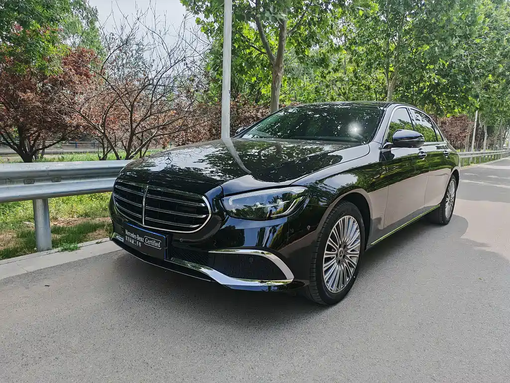 Mercedes-Benz E-Class 2023