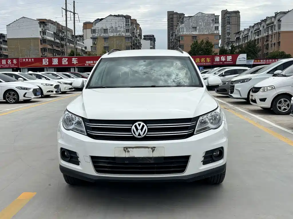 Volkswagen Tiguan — миниатюра 2