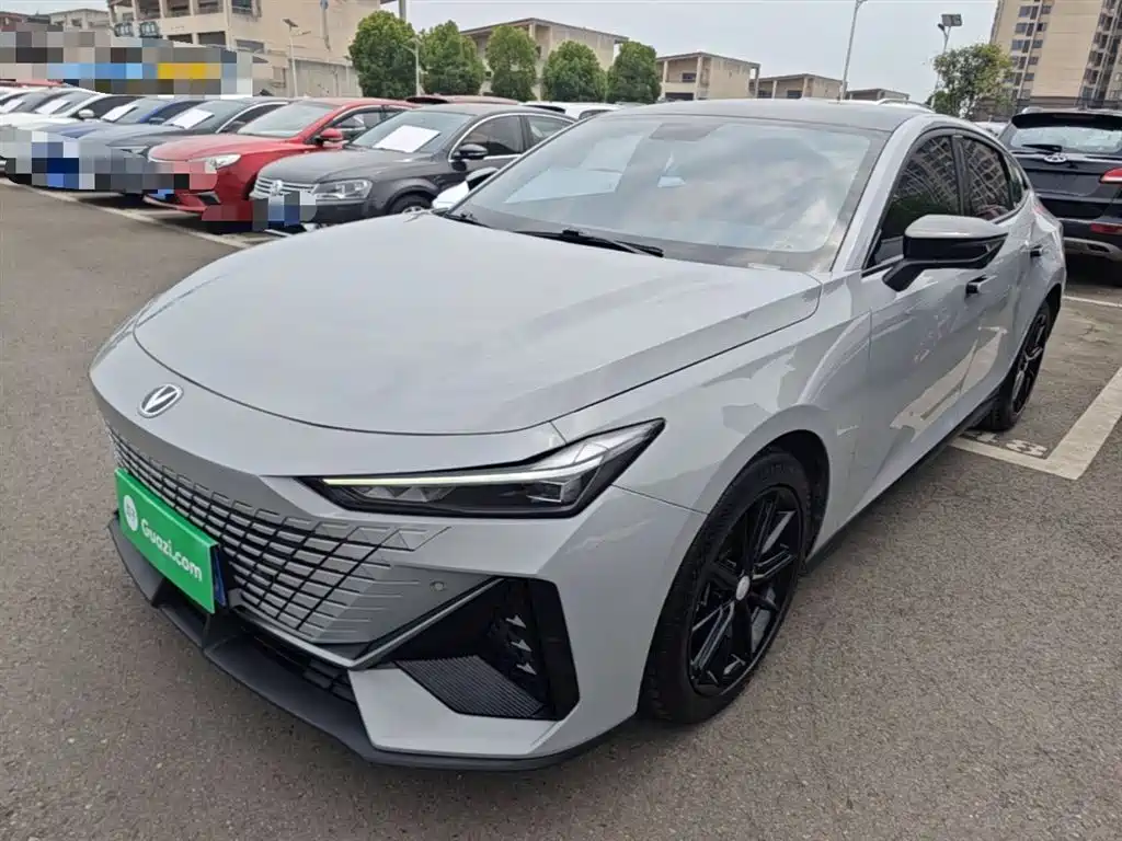Changan UNI-V 2022