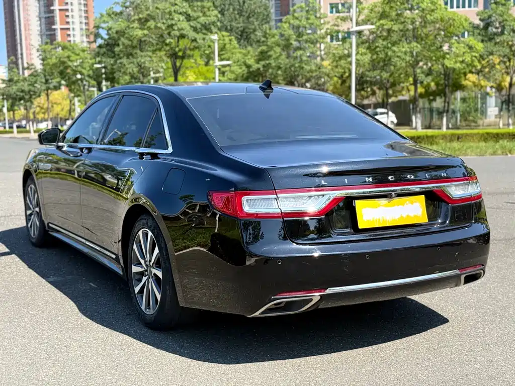 Lincoln Continental — миниатюра 4