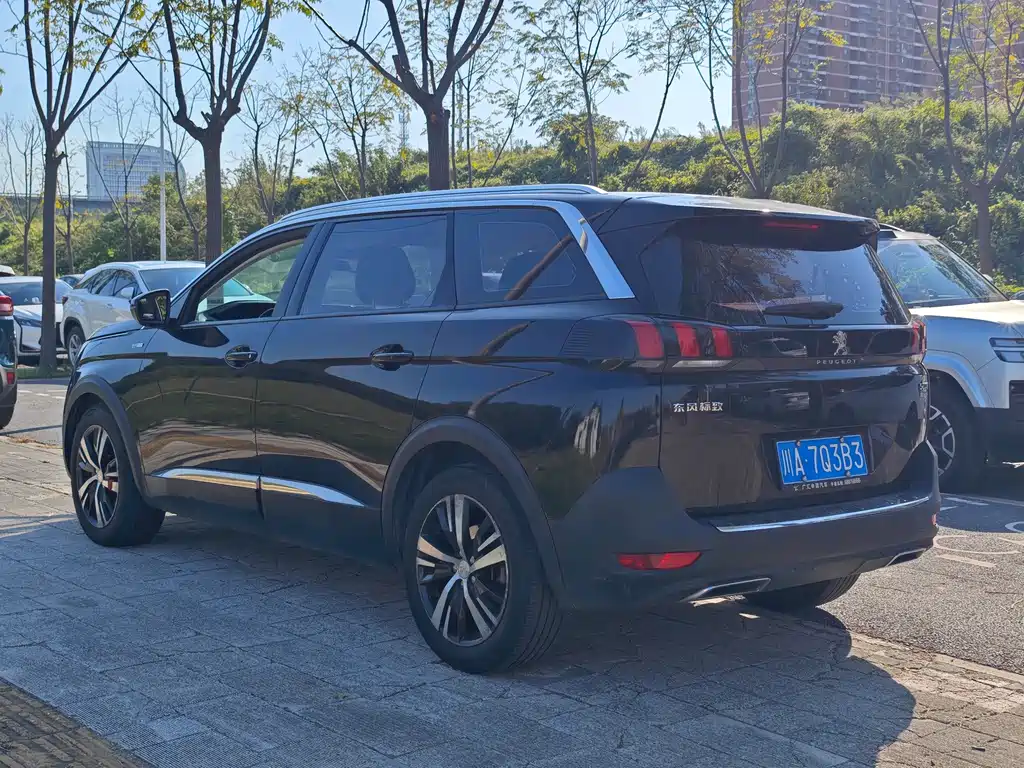Peugeot 5008 — миниатюра 9