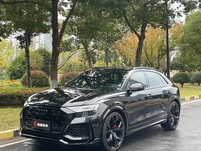 audi rs-q8