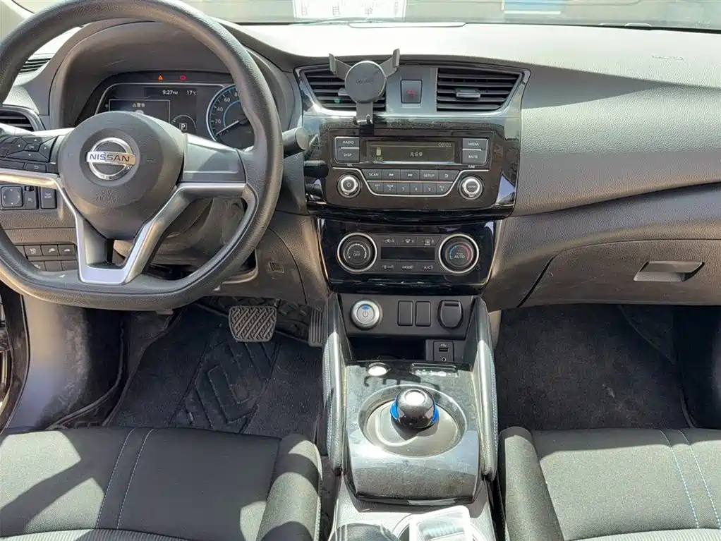 Nissan Sylphy EV — миниатюра 25