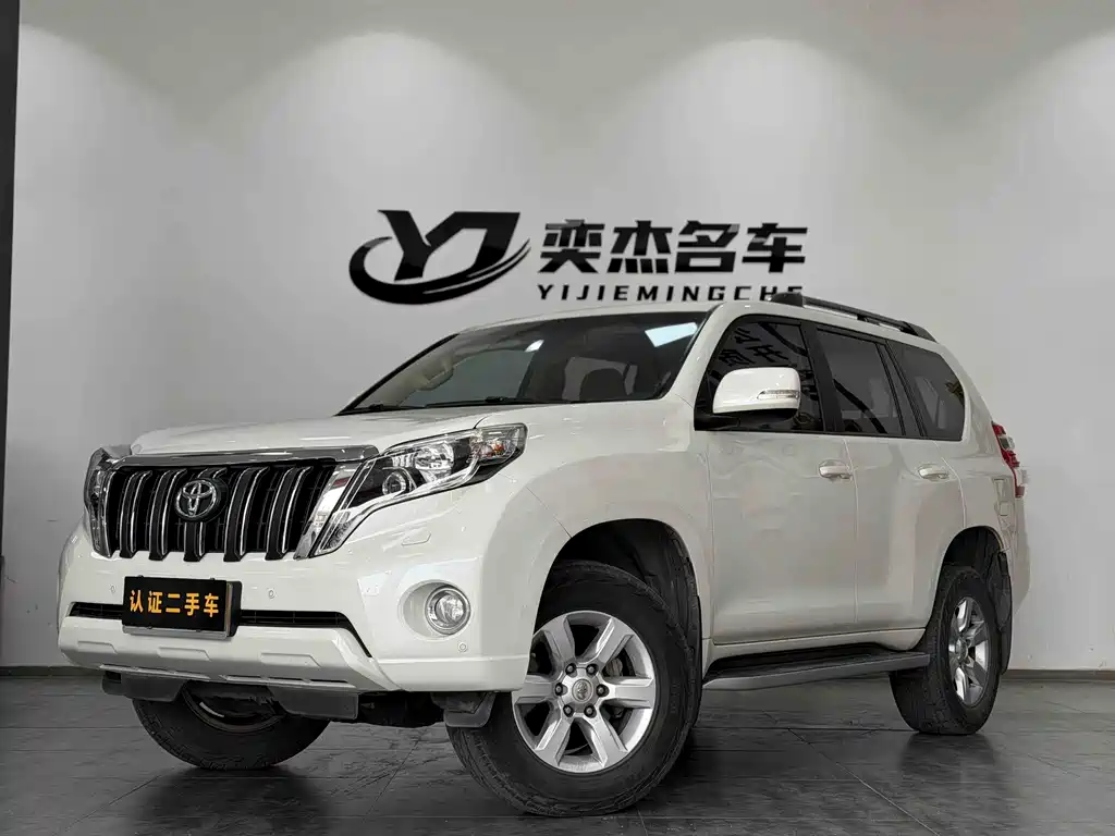 TOYOTA PRADO