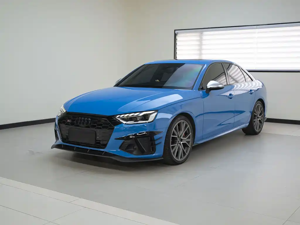 Купить Audi S4