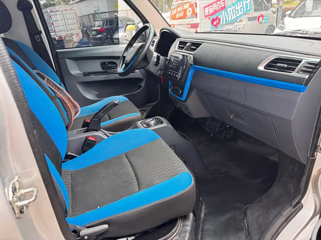 Jinbei Hiace EV — миниатюра 9