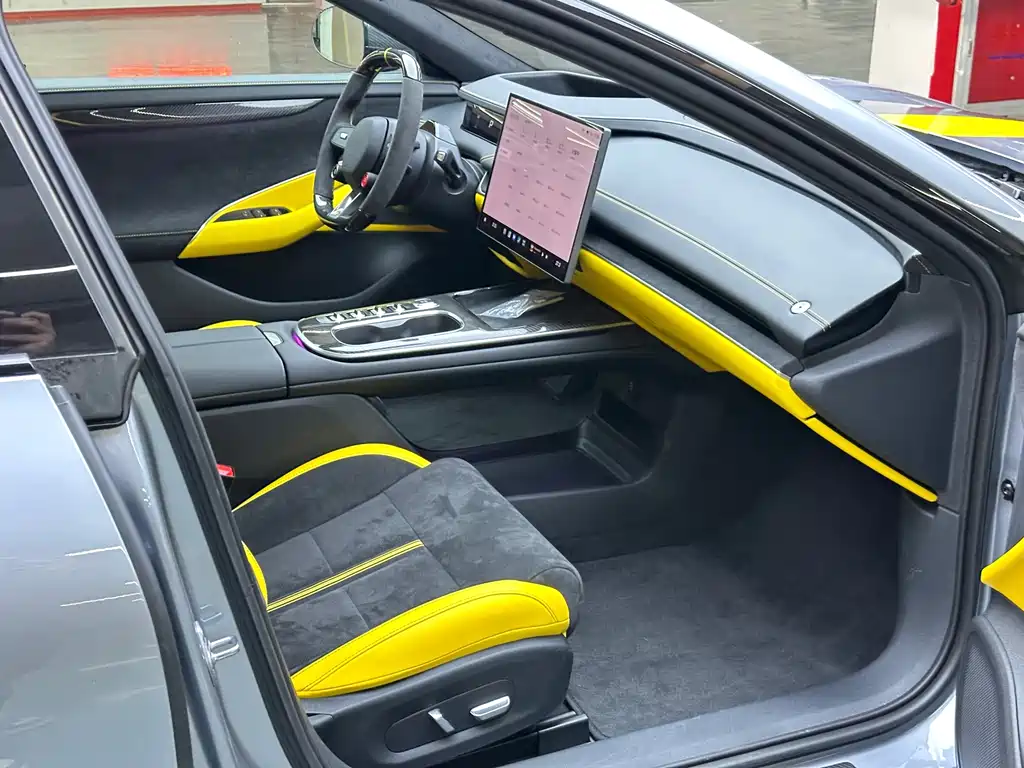 XIAOMI CAR XIAOMI SU7 ULTRA