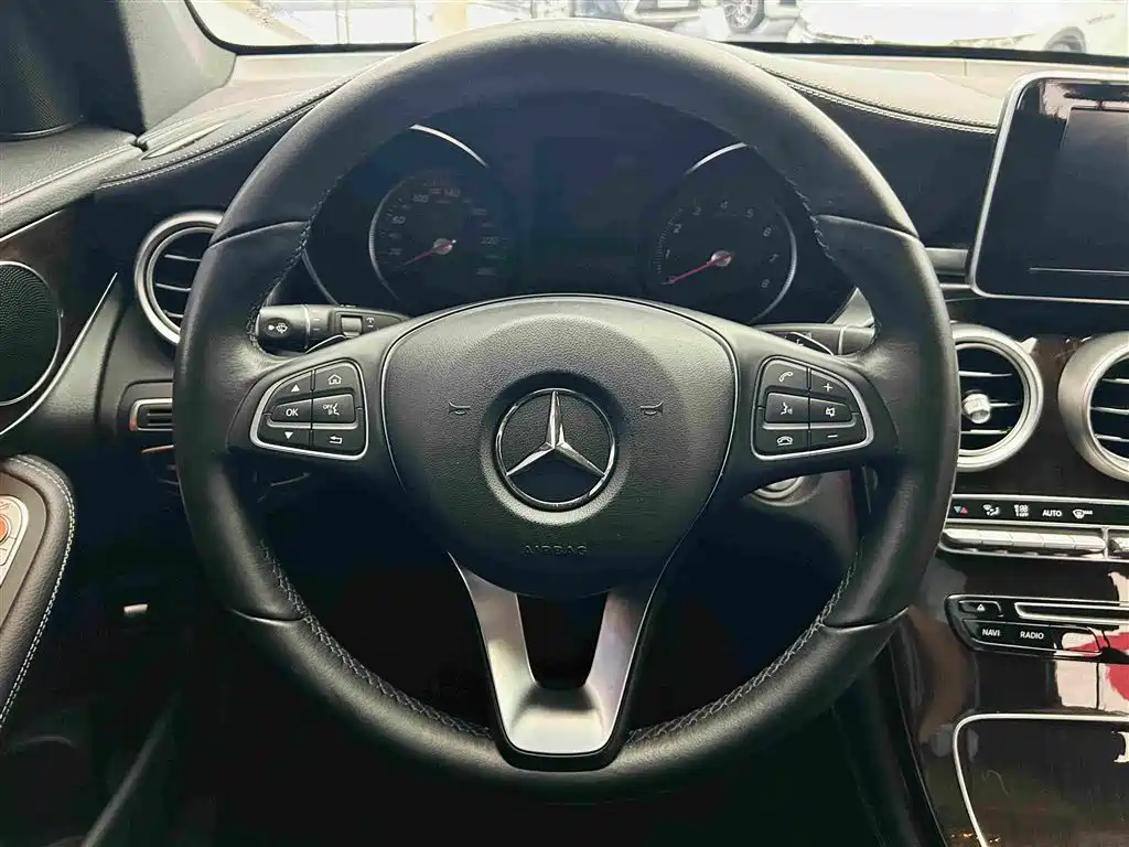 Mercedes-Benz GLC — миниатюра 16