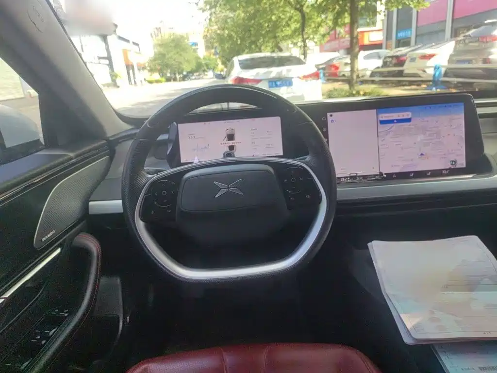 XPeng P7 — миниатюра 3
