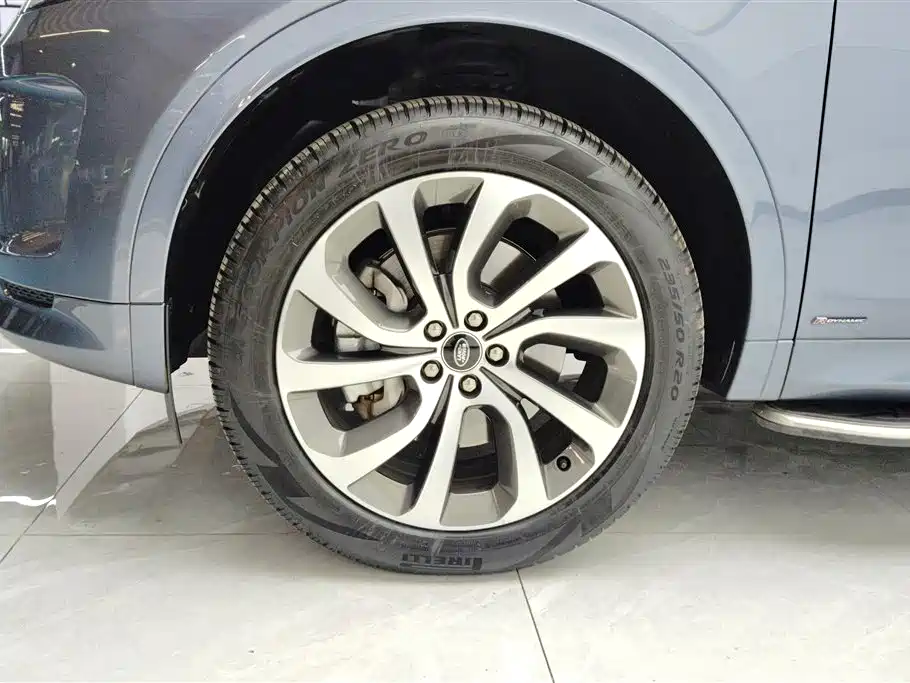 LAND ROVER DISCOVER SPORTS