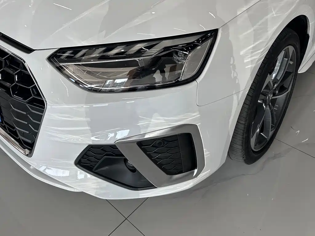 Audi A4L — миниатюра 4