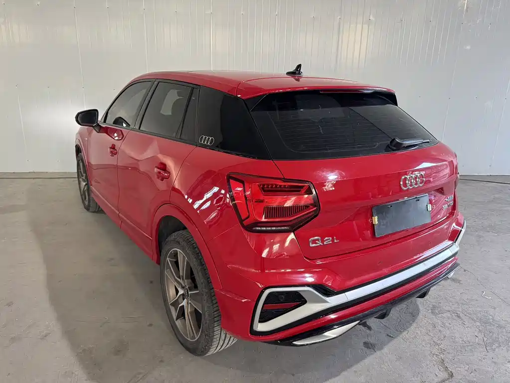 Audi Q2L — миниатюра 6