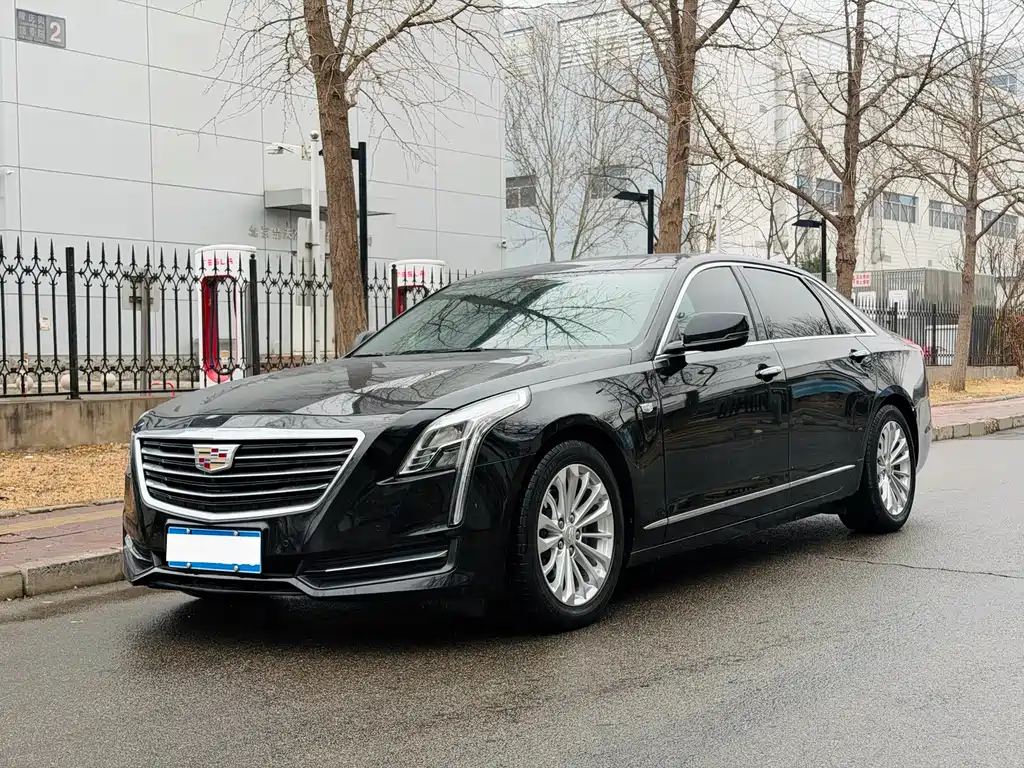 CADILLAC CT6