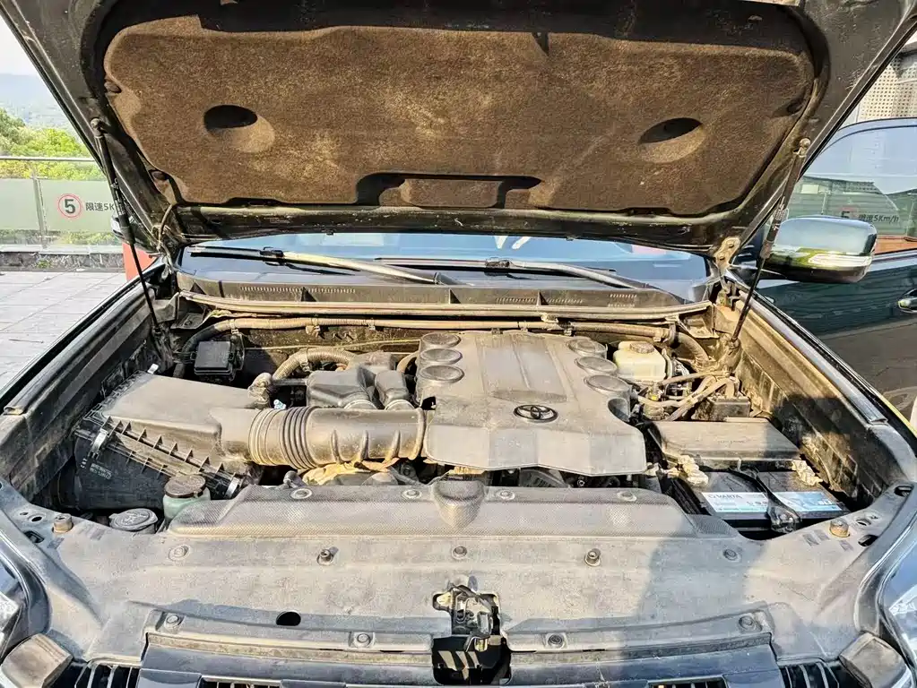 Toyota Land Cruiser Prado 2014 4.0L AT TX