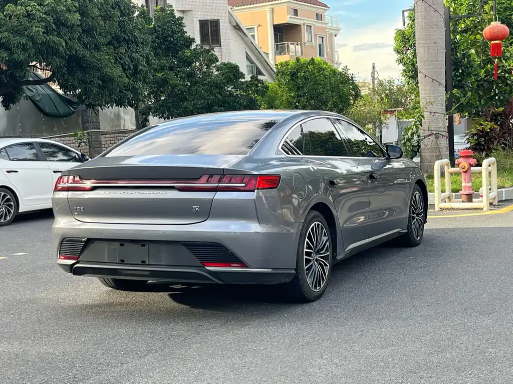 BYD Han — миниатюра 14
