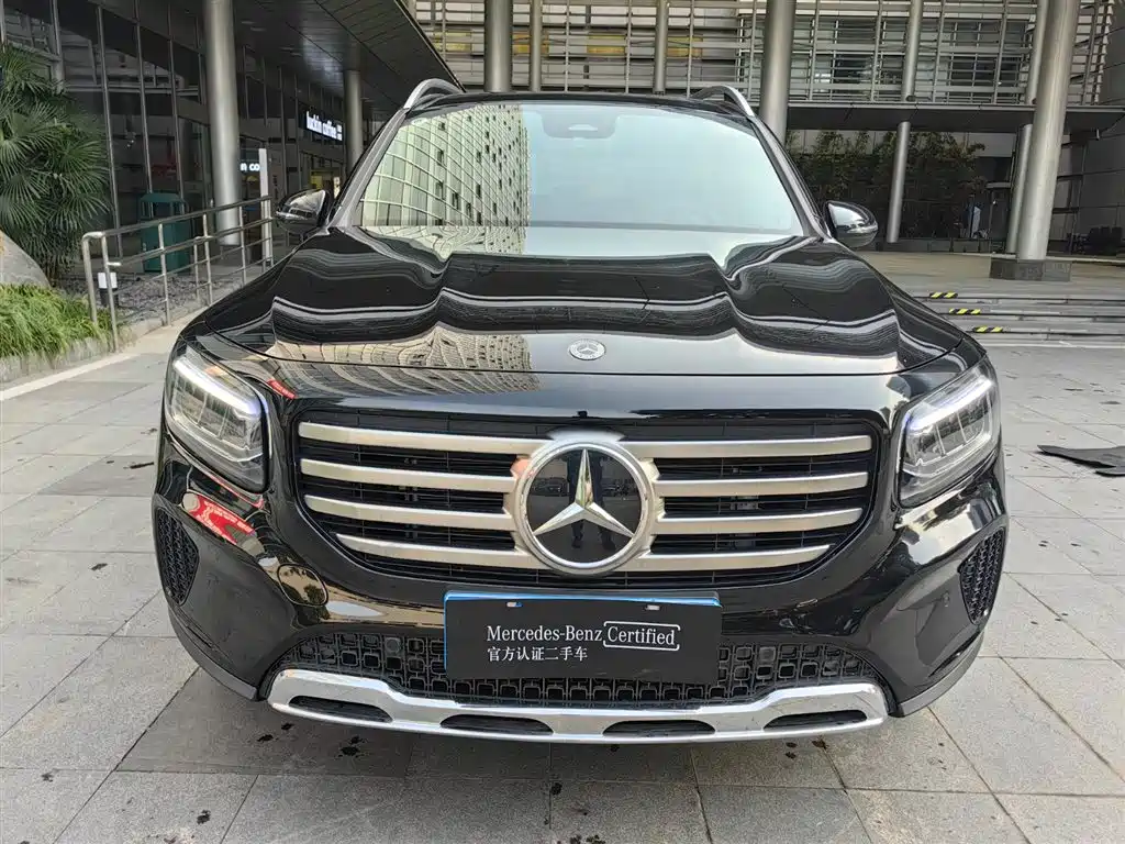 MERCEDES-BENZ GLB