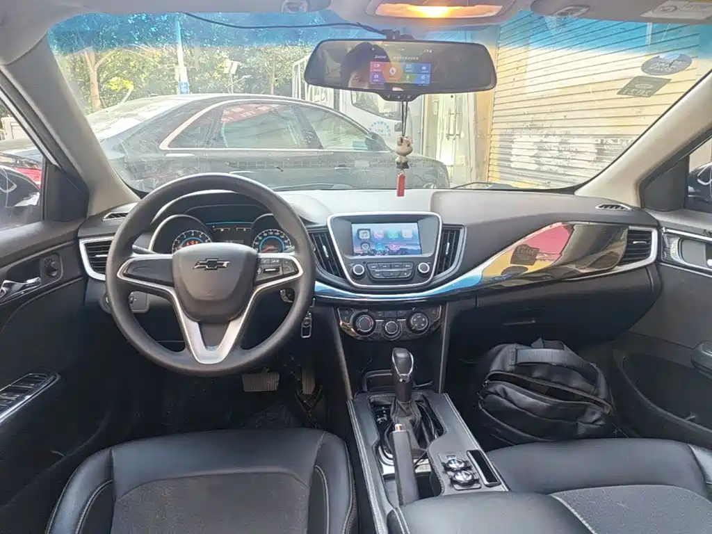 Chevrolet Cavalier — миниатюра 10