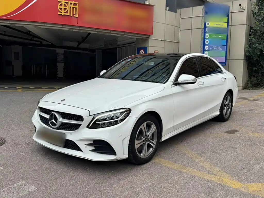 Mercedes-Benz C-Class — миниатюра 2