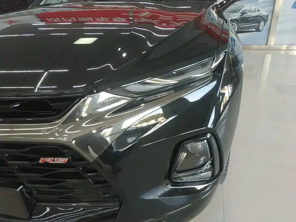 Chevrolet Blazer — миниатюра 24
