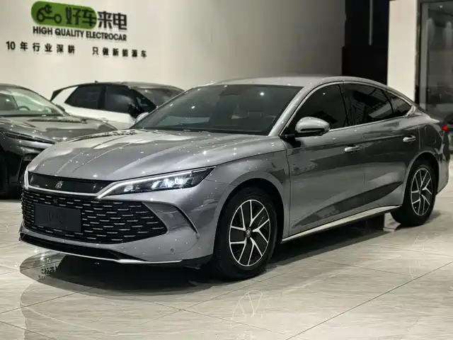 2025 BYD Qin