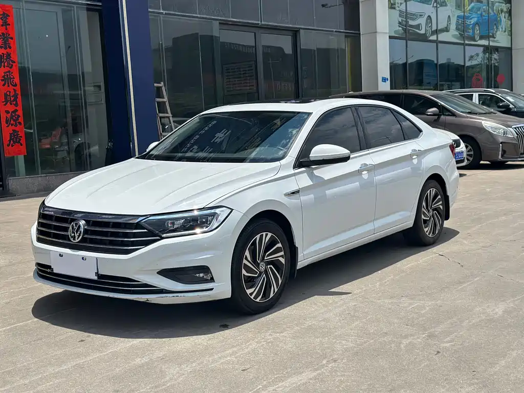 Volkswagen Sagitar 2022