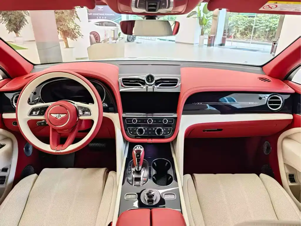 Bentley Bentayga 2024 4.0T V8