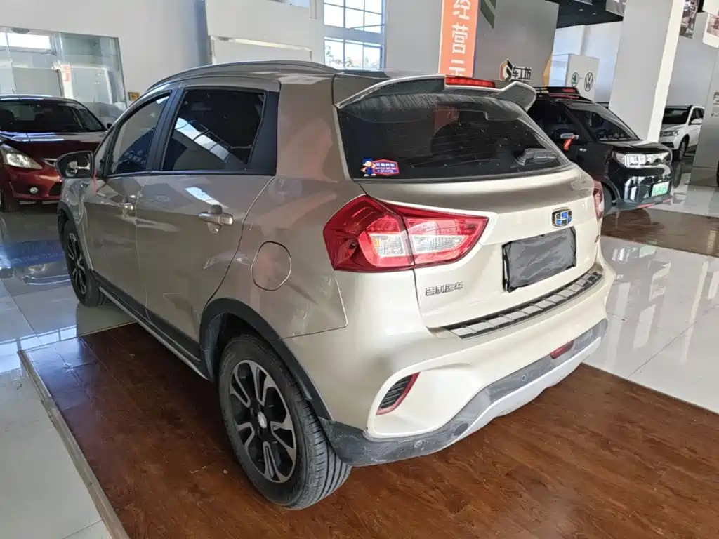 Geely Vision X3 — миниатюра 5