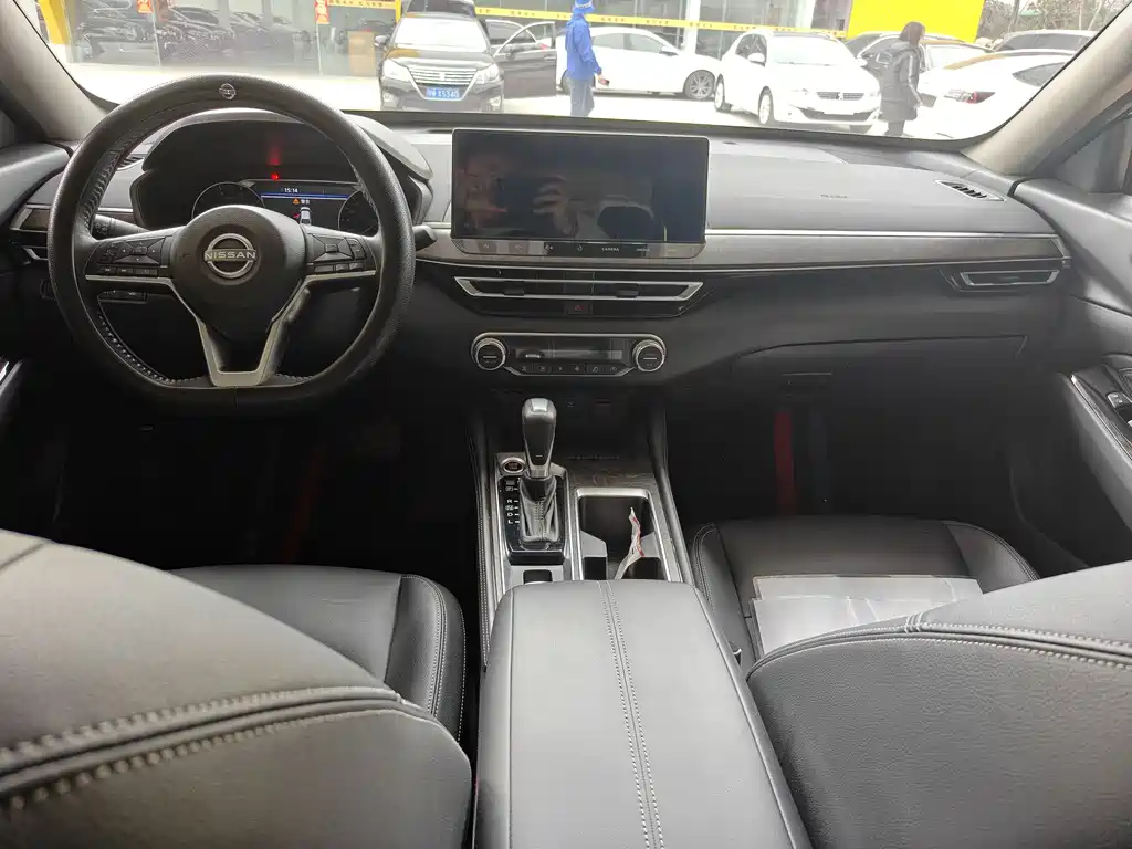 NISSAN TEANA