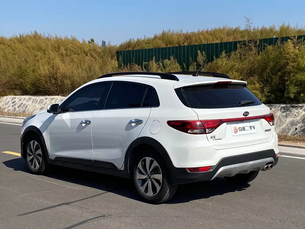 Kia KX Cross — миниатюра 4