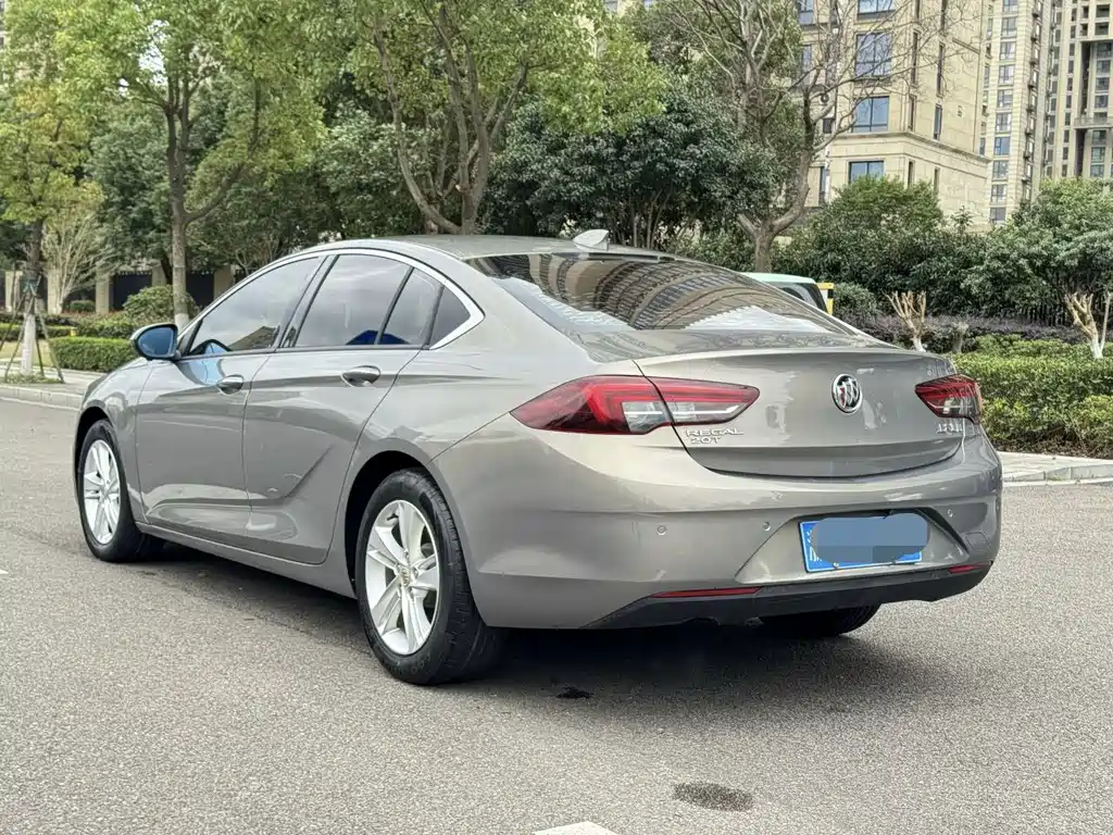 Buick Regal — миниатюра 6
