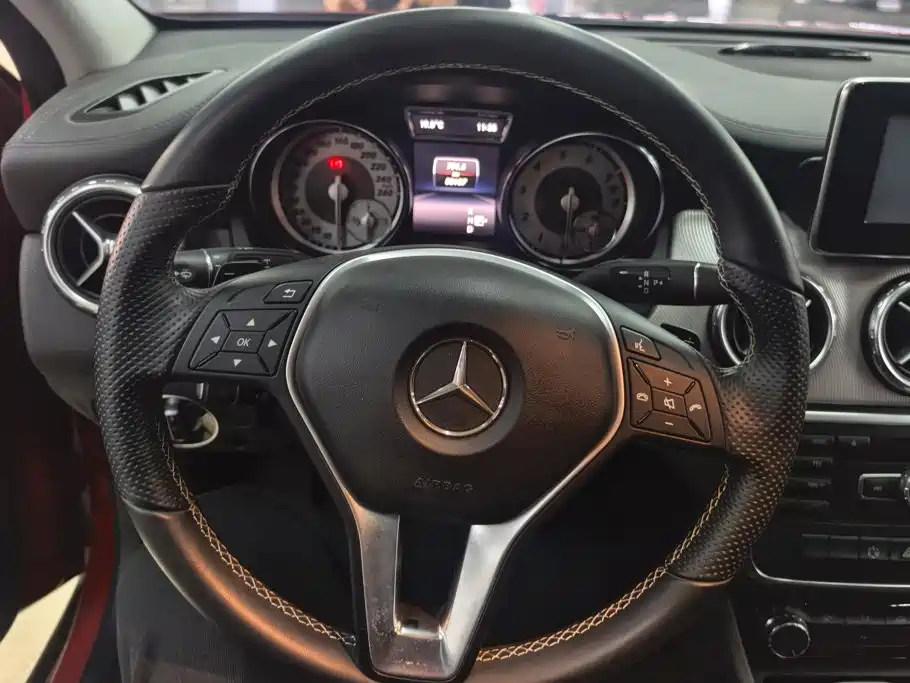 Mercedes-Benz GLA — миниатюра 15