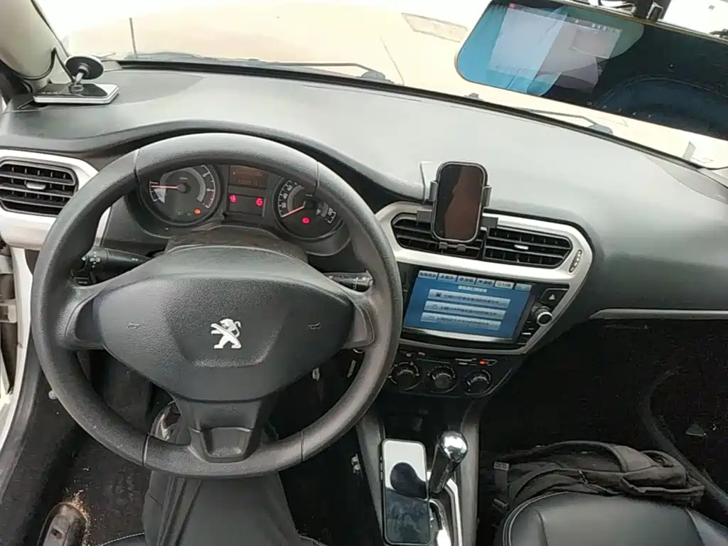 Peugeot 301 — миниатюра 10