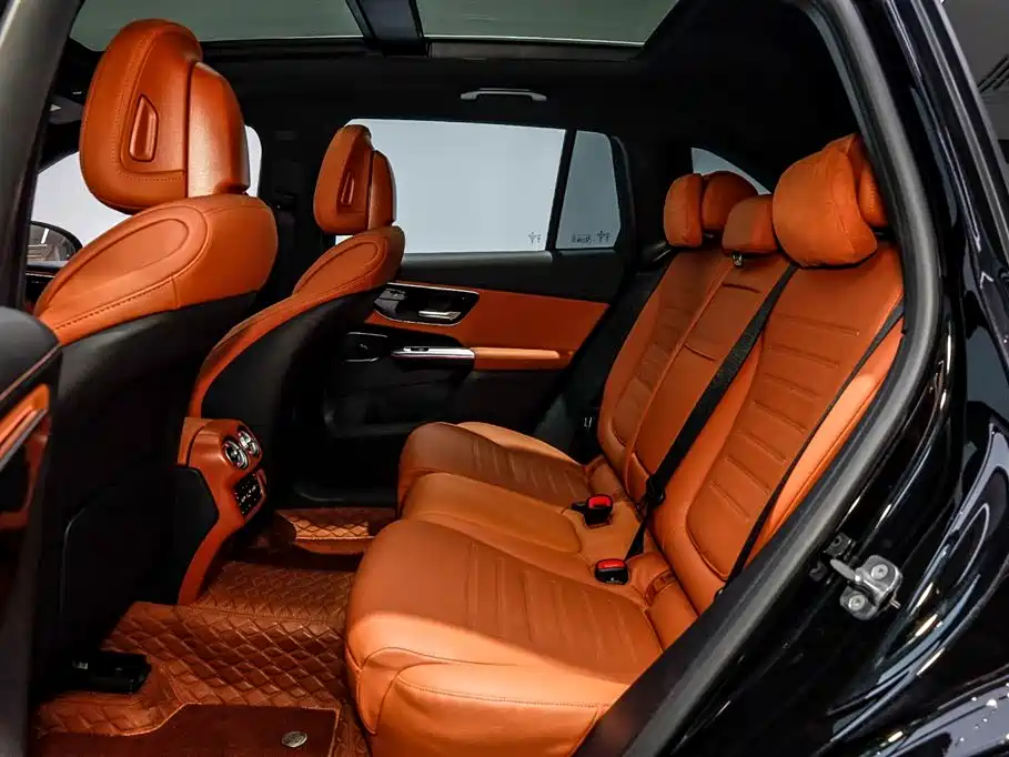 Mercedes-Benz GLC 2025 GLC 260 L 4MATIC Luxury
