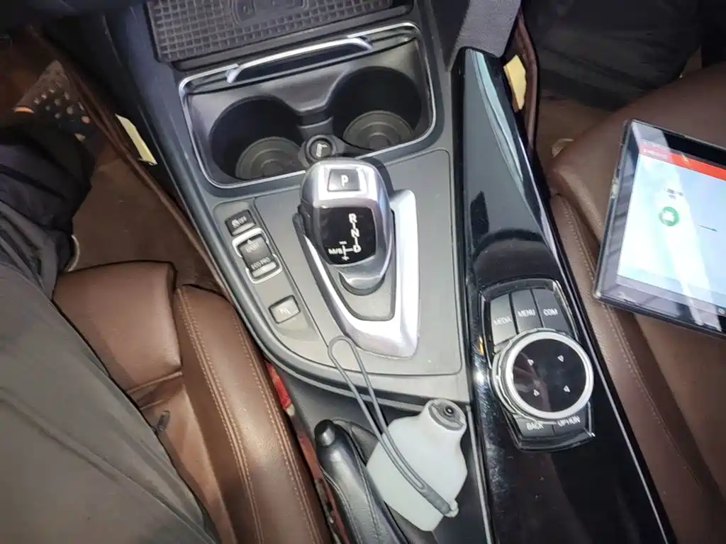 BMW 3 Series — миниатюра 14