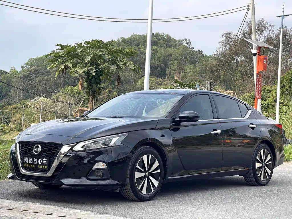 Nissan Teana 2022