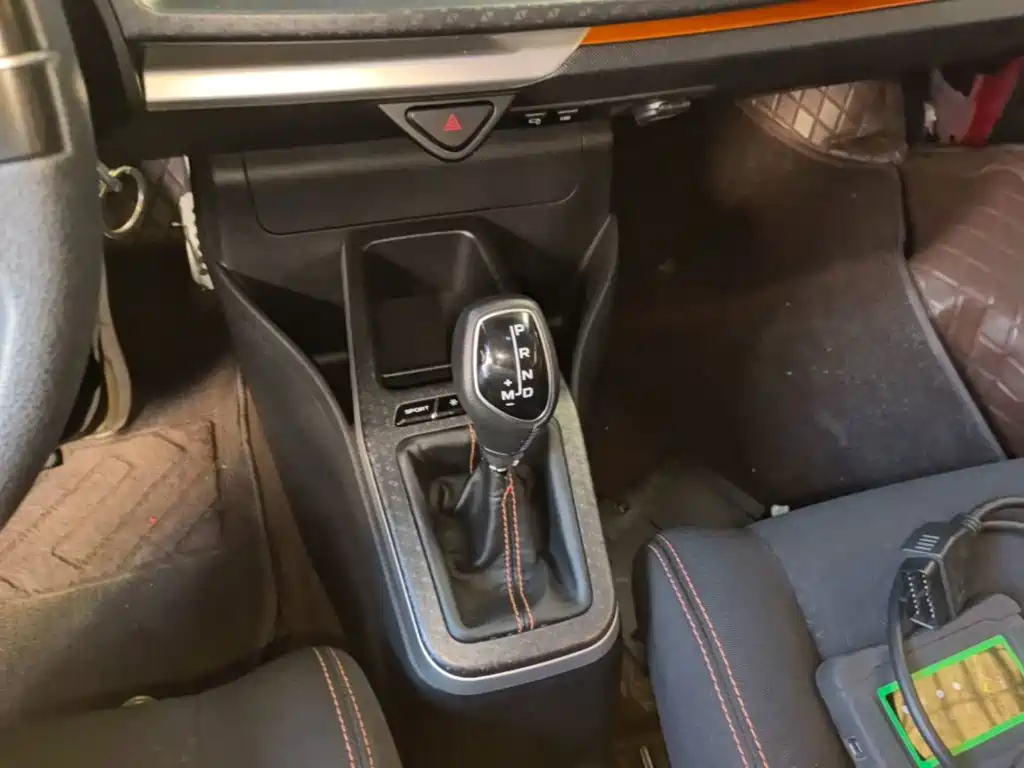 Geely Vision X1 — миниатюра 14