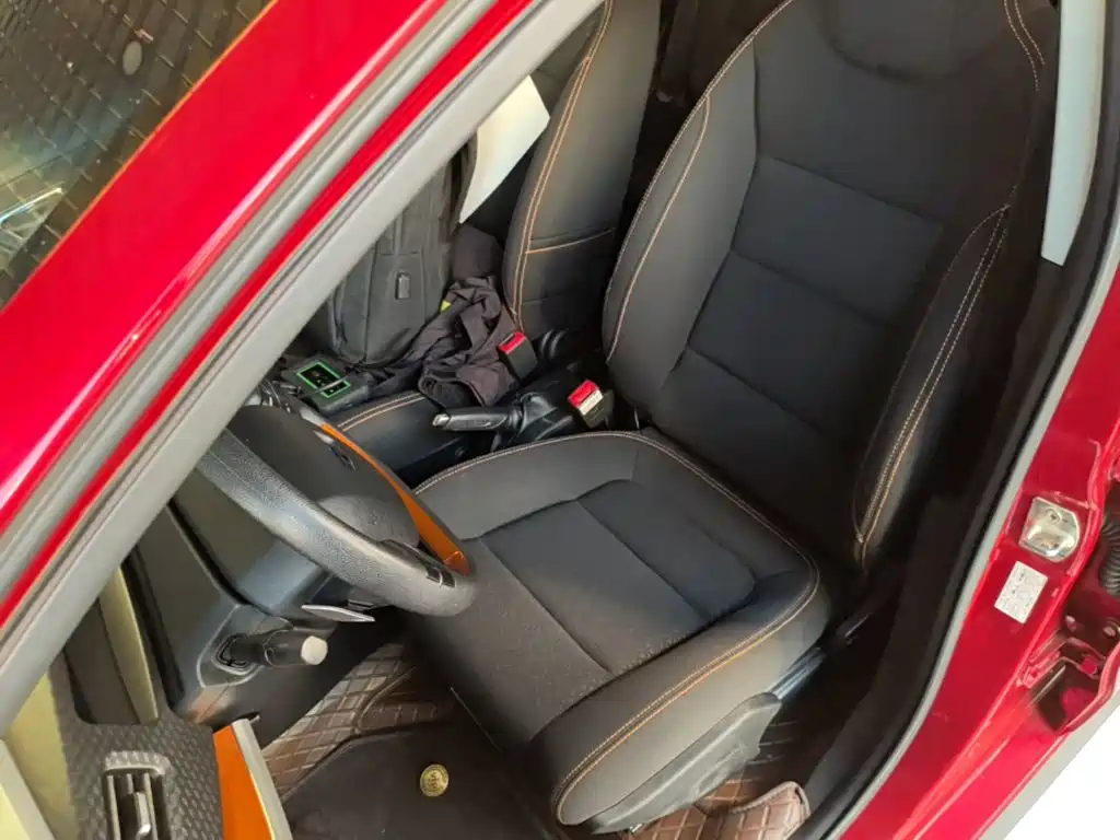 Geely Vision X1 — миниатюра 15