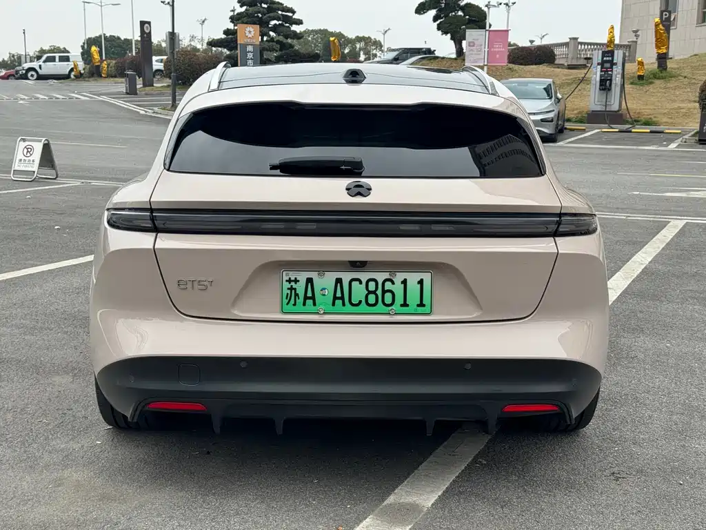 NIO NIO ET5T