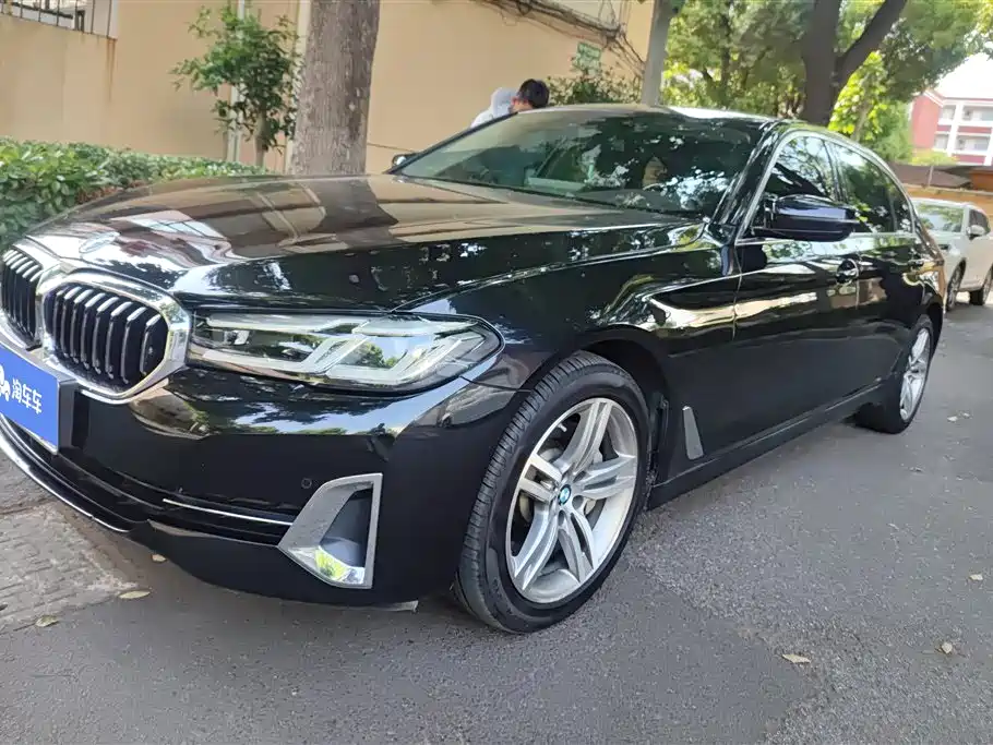 BMW 5 Series 2022
