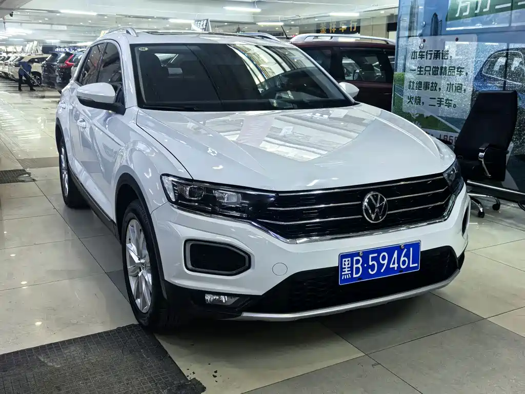 Volkswagen T-Roc 2022 — фото 2