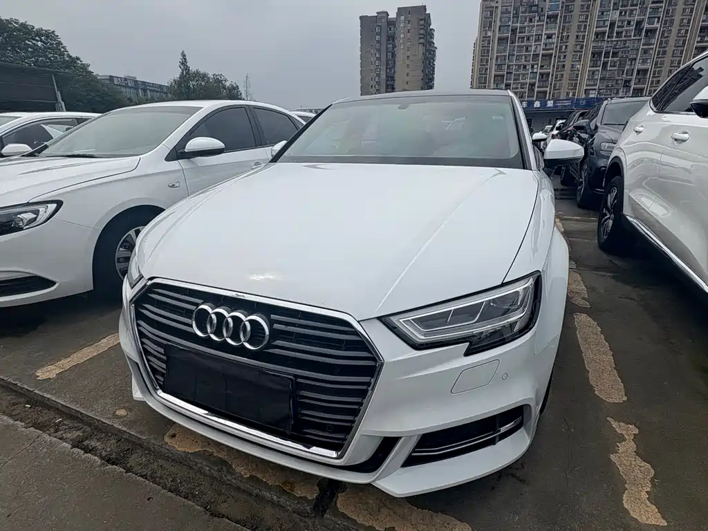 Купить Audi A3