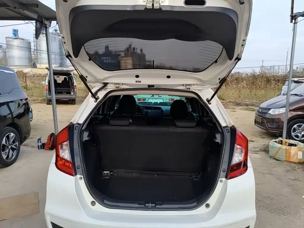 Honda Fit — миниатюра 19