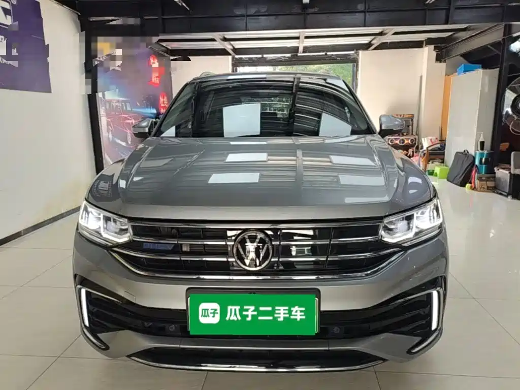 Volkswagen Tiguan L PHEV — миниатюра 3
