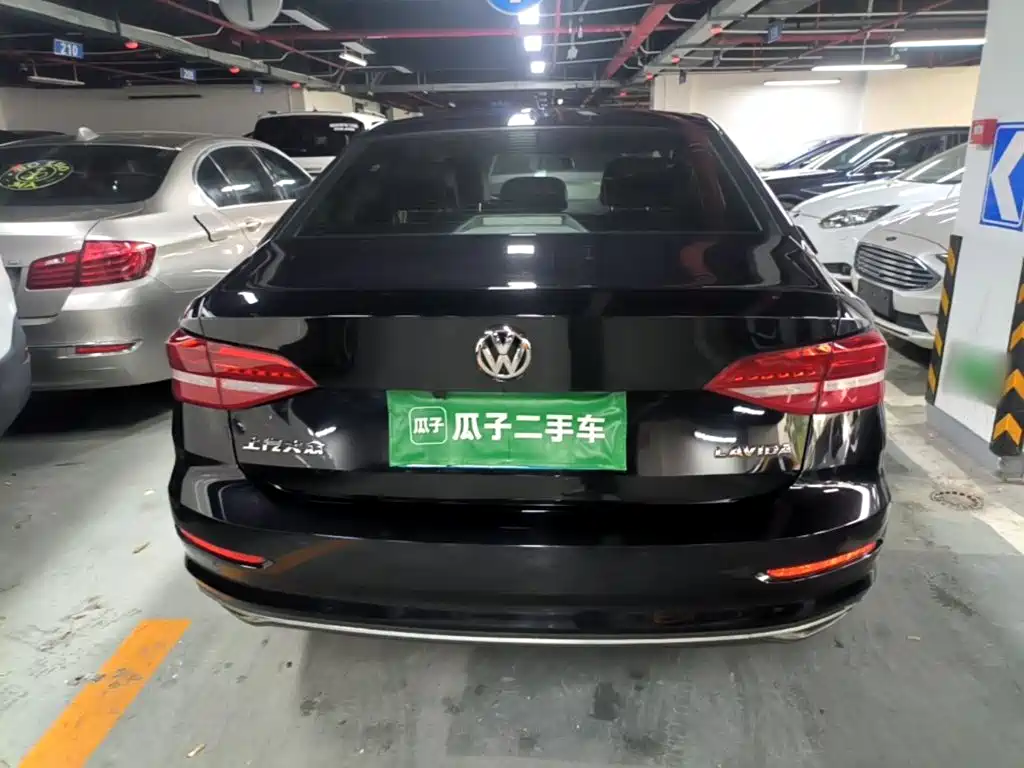 Volkswagen Lavida — миниатюра 6