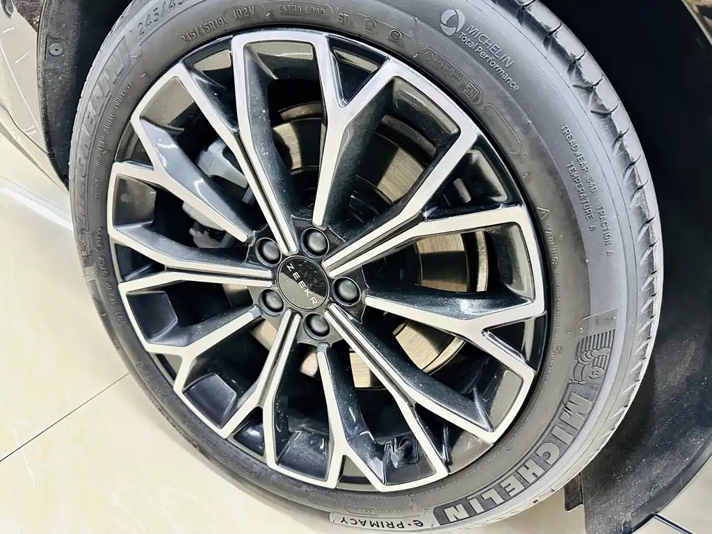 Zeekr 007GT — миниатюра 11