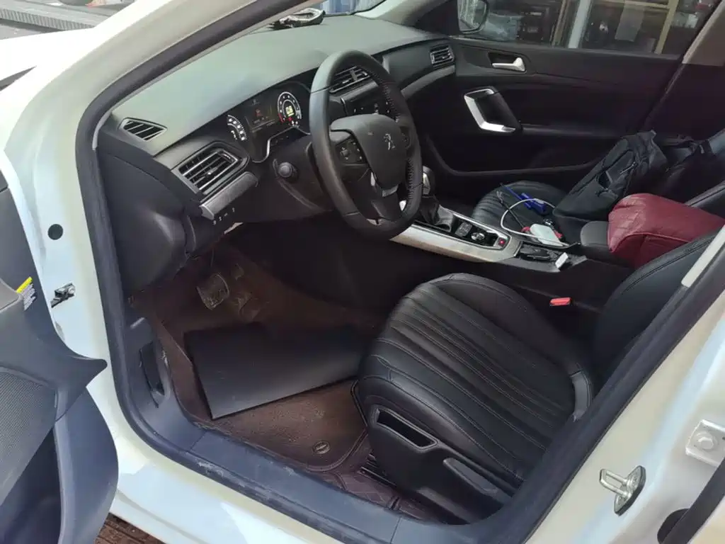 Peugeot 408 — миниатюра 15