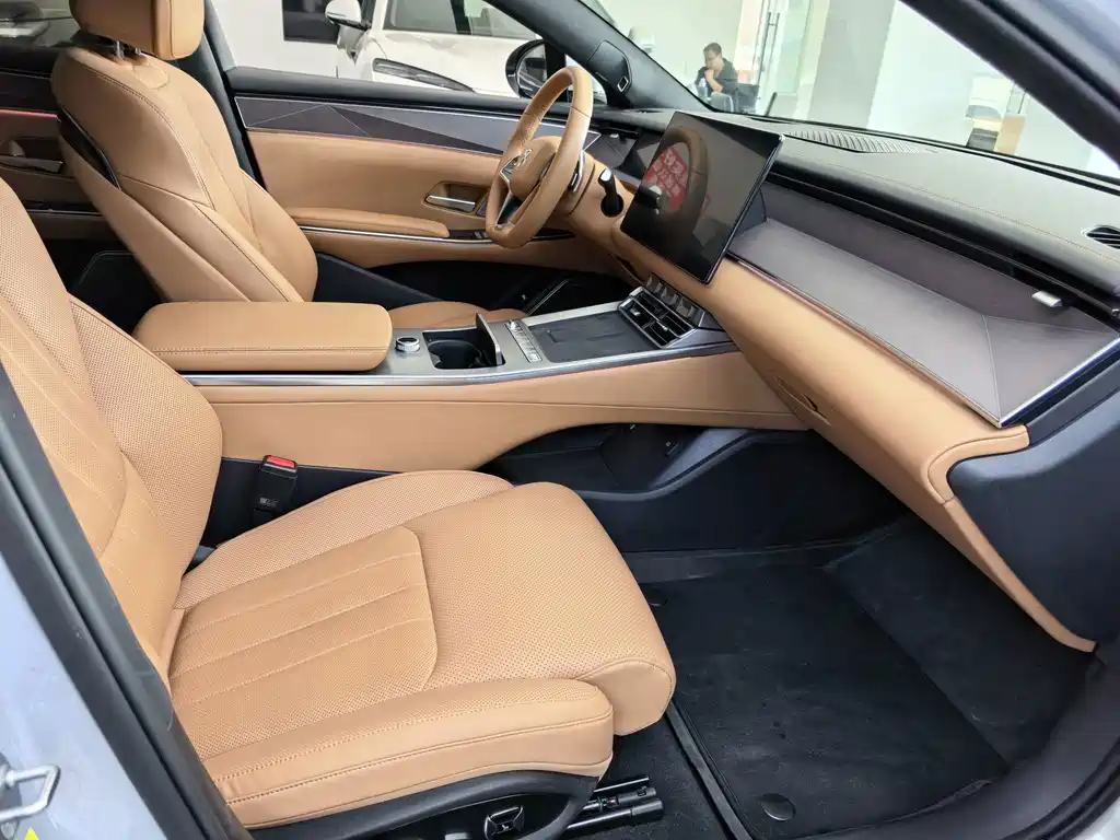BYD Han L — миниатюра 7